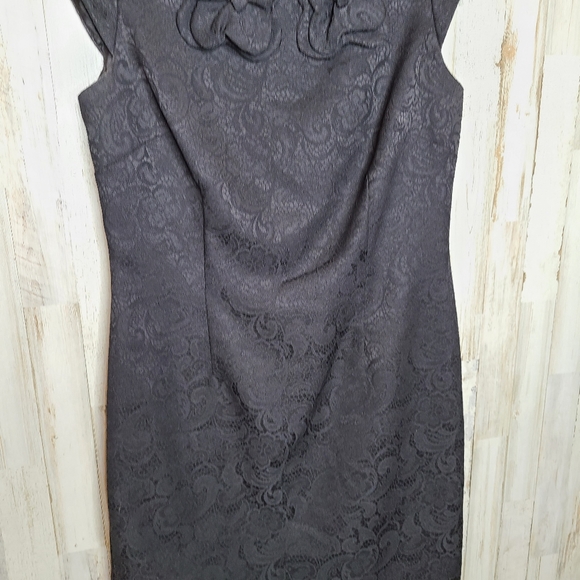 SD Collection Black Sleeveless Sheath Dress Embossed Print Ladies Size 10 - Picture 3 of 11